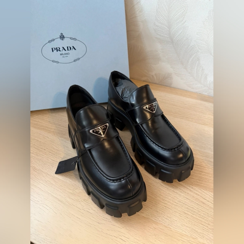 Prada Monolith leather Loafers